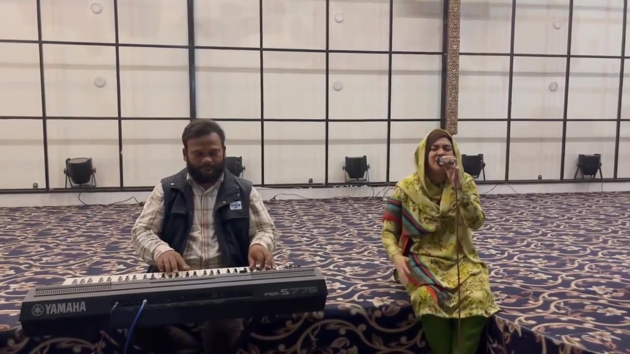 Mery Dil ki Arzoo || Worshiper Rooma Shakeel || Keyboardist Dilshad Gill