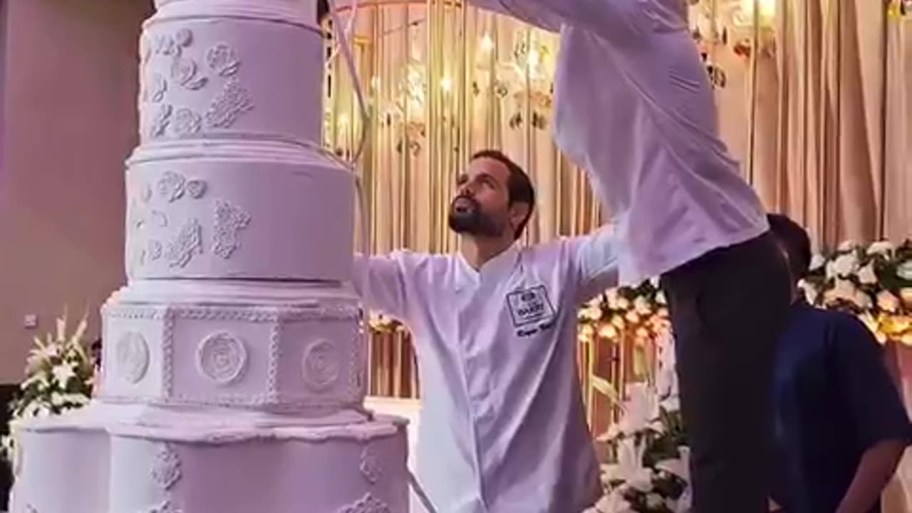 Wonderful wedding cake for beautiful people.