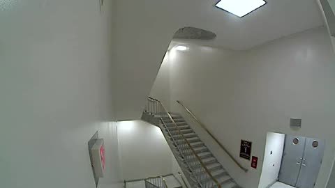 3148RHOB01Stair6_2021-01-06_06h20min01s727ms.mp4