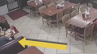 Dallas, Tx restaurant patron does NOT DISAPPOINT!