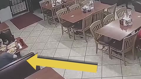 Dallas, Tx restaurant patron does NOT DISAPPOINT!