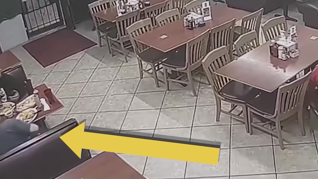 Dallas, Tx restaurant patron does NOT DISAPPOINT!