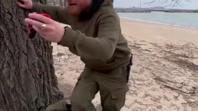 On the beaches of Mariupol appeared the first vacationers