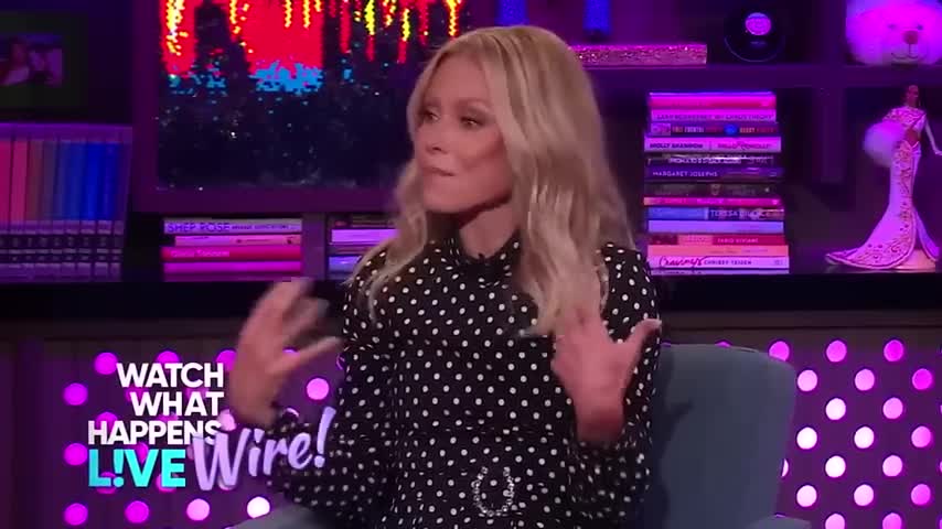 Kelly Ripa Thanks Kathie Lee Gifford For Not Reading Her Book