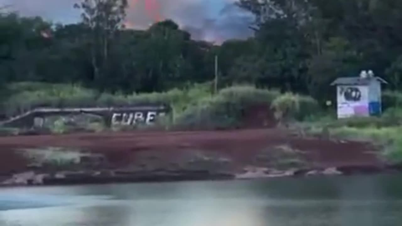 The Hawaii government is setting the forest on fire to start another inferno