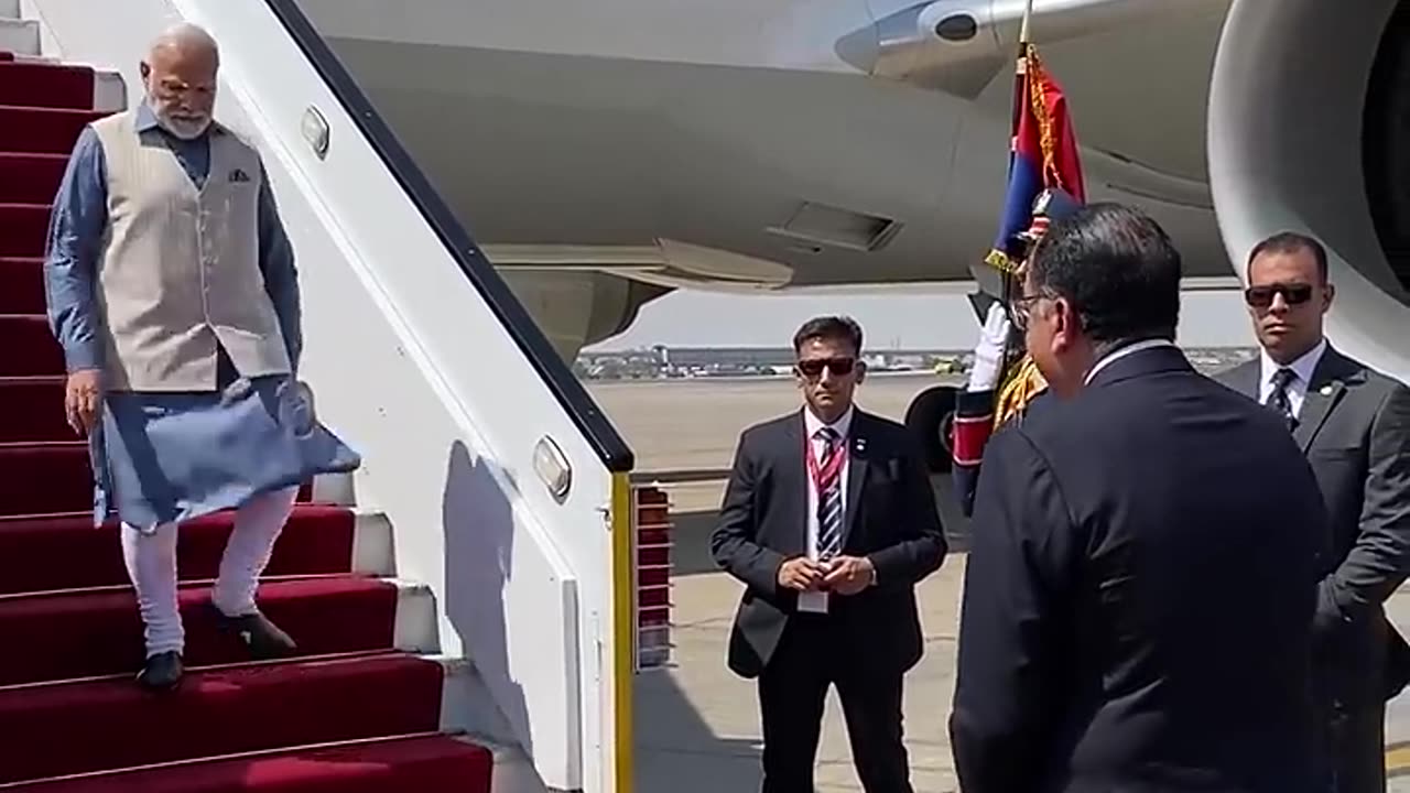 Prime Minister of Egypt receives PM Modi upon his arrival in Cairo