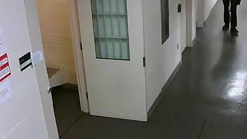 1665HQOB02PrisonerProcessingCell_2021-01-06_00h40min00s987ms.mp4