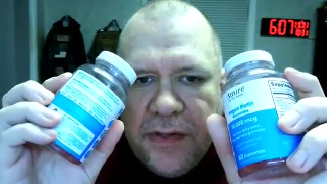 Amire by Dr Awan Vegan Biotin Gummies Review, The bottles wastes a lot of space but the gummies are