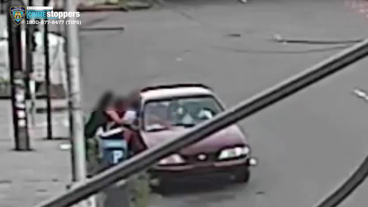 Mother Thwarts Brazen NYC Kidnapping Attempt Yesterday In Queens; Police Searching For 2 Suspects
