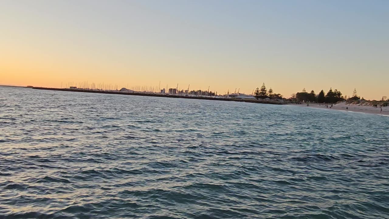 South Fremantle beach sun set