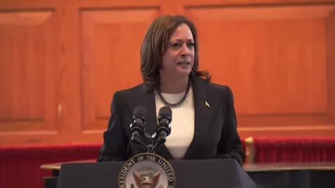 Kamala Being a Dumb Itch in Nashville IMPEACH