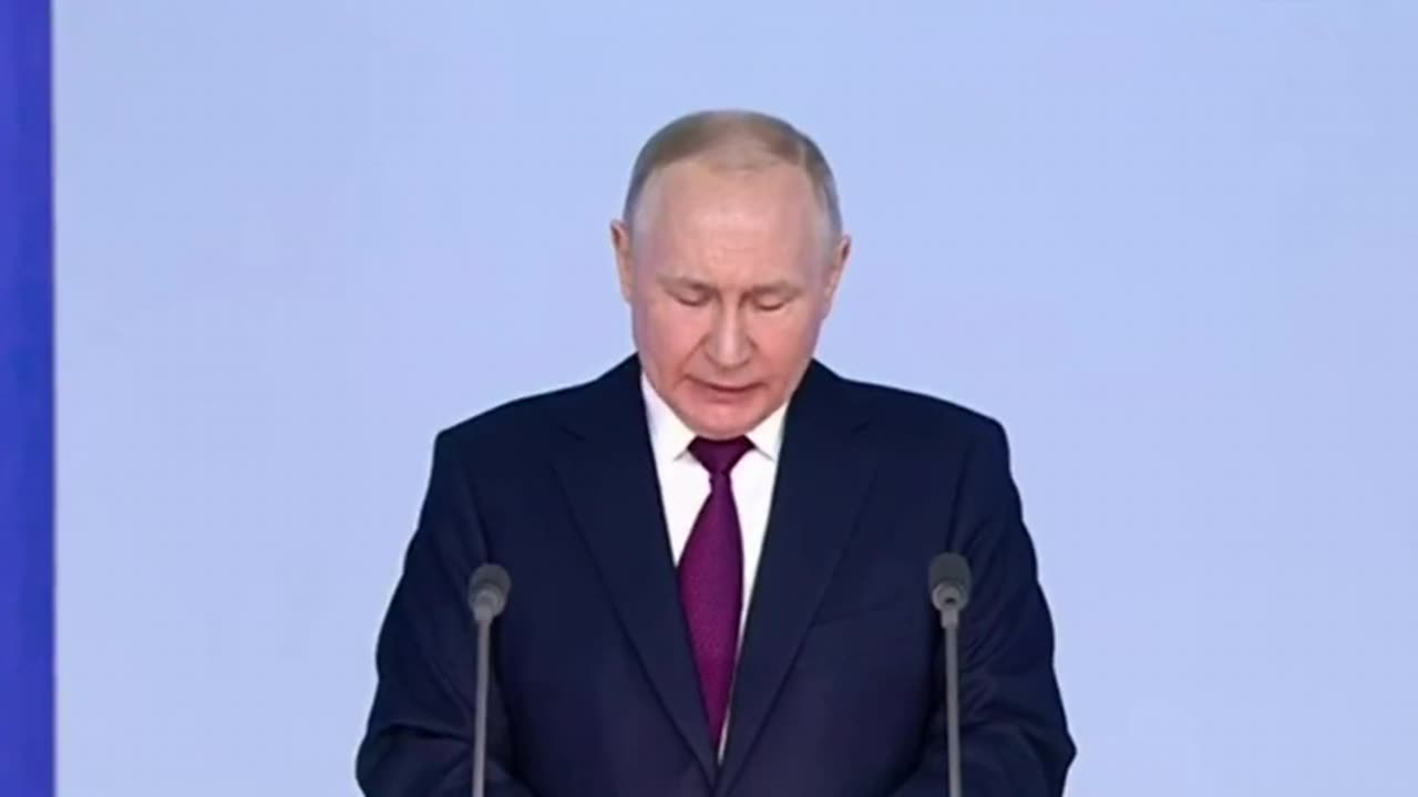 PUTIN TAKES AIM AT THE US DOLLAR