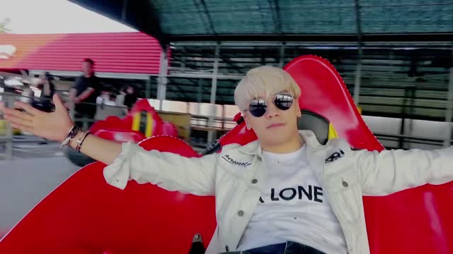 BIGBANG LATEST SONG - WE LIKE 2 PARTY