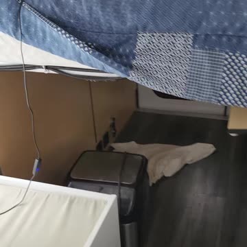 02-09-24 | The Magic Bus | Diesel Heater Is Fixed | The Lad's Skoolie Vlog-005 | #shorts