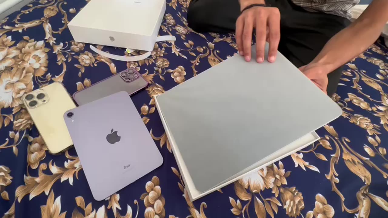 Unboxing Most Powerful Ipad Pro 2022 Latest Model | Apple