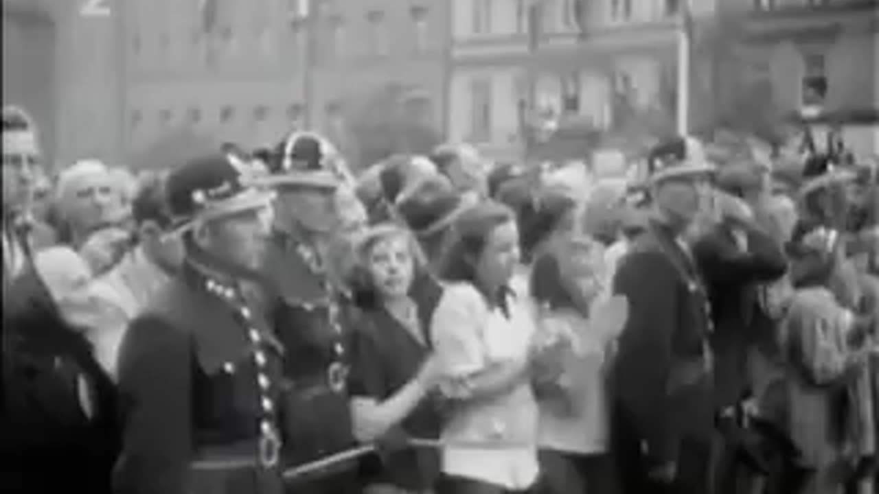 Český národ přísahá věrnost Třetí říši 1942...