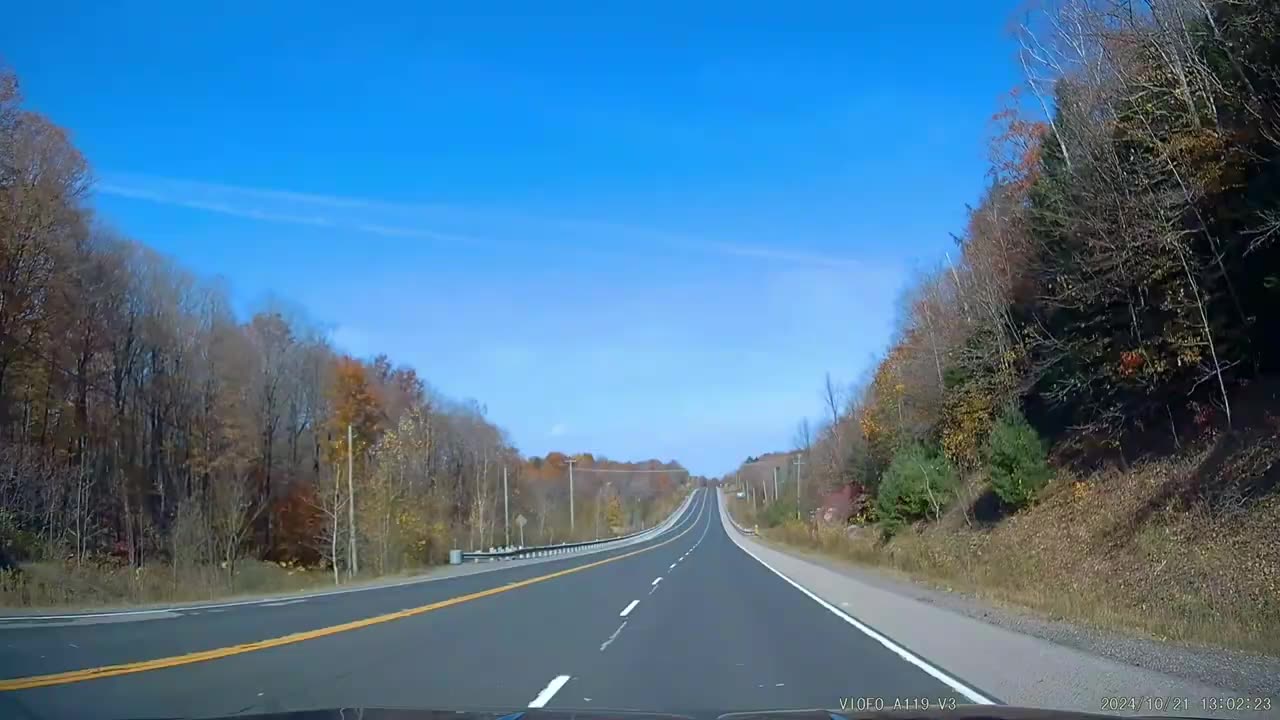 [4K] Minden Hills, Ontario! #7 Lovely Fall day driving, ON. CA.