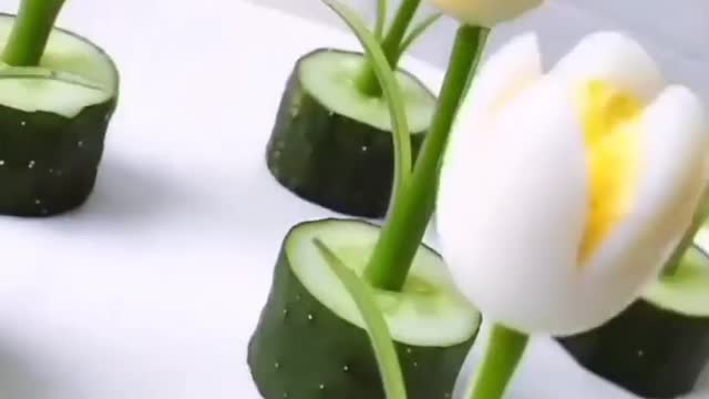 How to Make Flowers from Eggs and Cucumbers