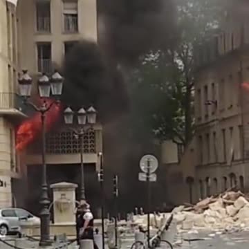 Gas explosion reported in 5th arrondissement of Paris France