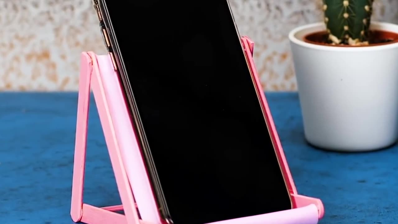 20 AWESOME IDEAS USING SIMPLE EVERYDAY ITEMS