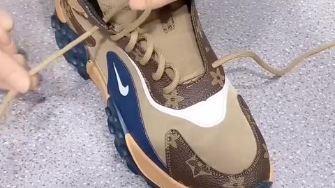 Trending Video Tie the Shoeslace