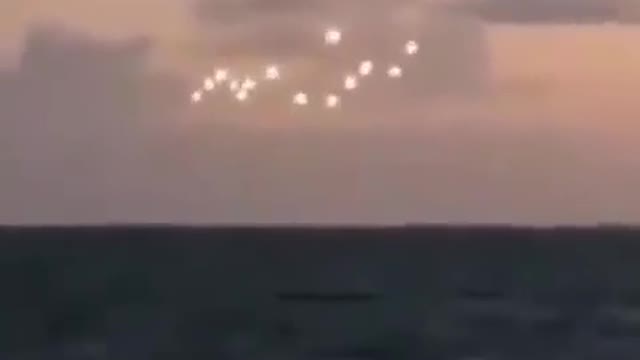 VARIOUS UFOS ON TOP OF THE SEA WATCH THE VIDEO AND SHARE