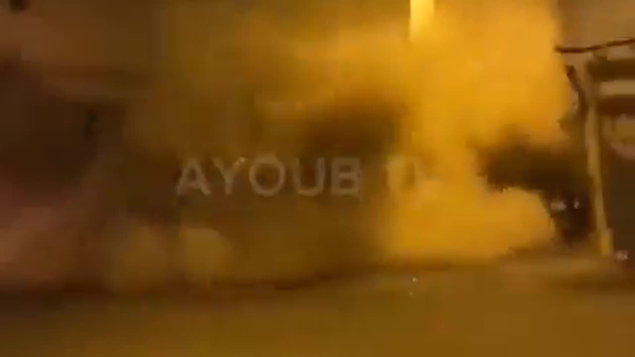 BREAKING🚨 Horrific moment of collapse of a house caught on security camera