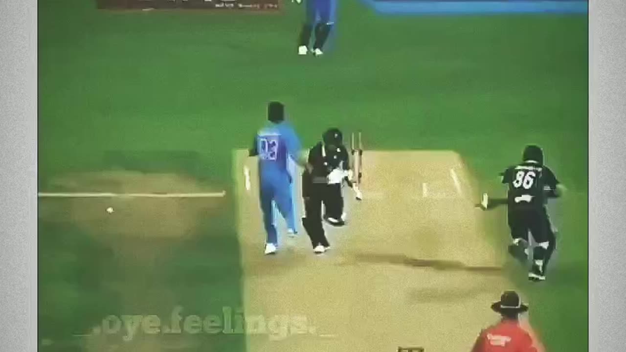 Virat Kohli throw