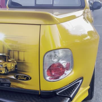 Some amazing artwork on this Yellow F-150 SVT at TRUCKIN' MADNESS! #shorts