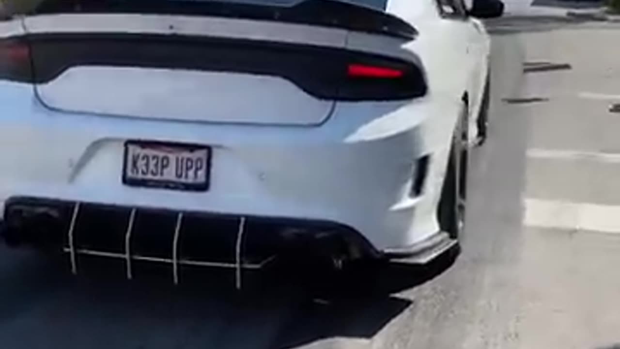 This hellcat WENT CRAZY at this car meet 😳🏎 BIGGEST BURNOUT 💨