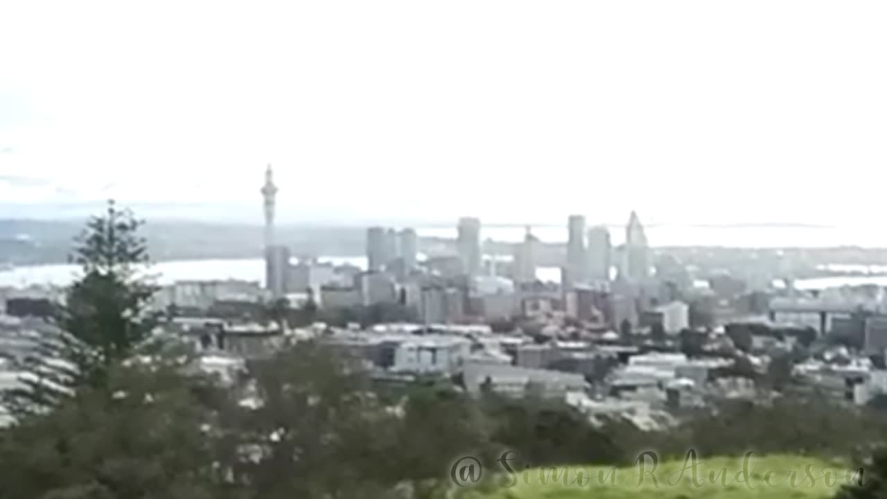 A Stroll to the Summit of Mount Eden on an Overcast Autumn Day