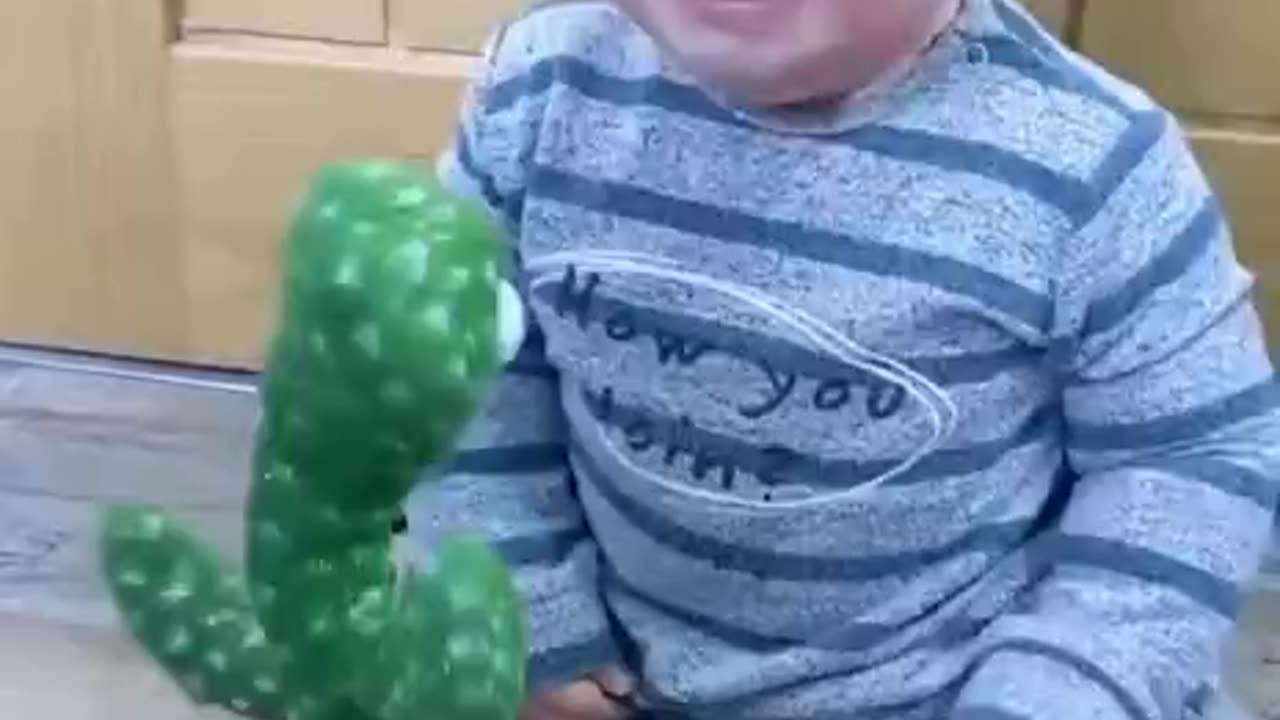 Cute Babies Playing Dancing Cactus(hilarious)