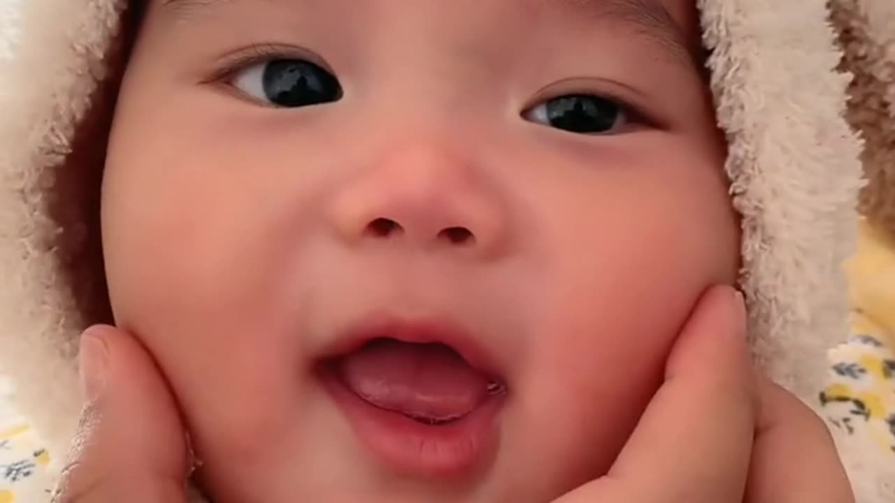 Funny baby 🍼 cute funny