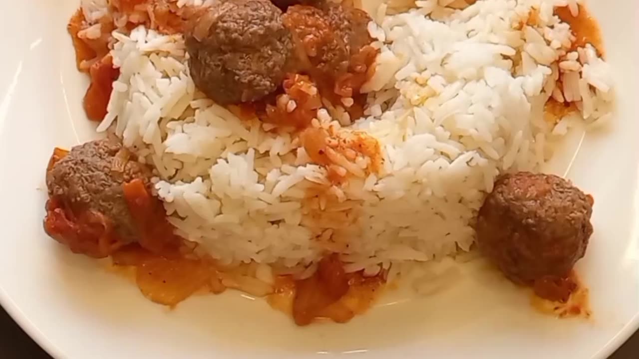 Rice and meat volcano