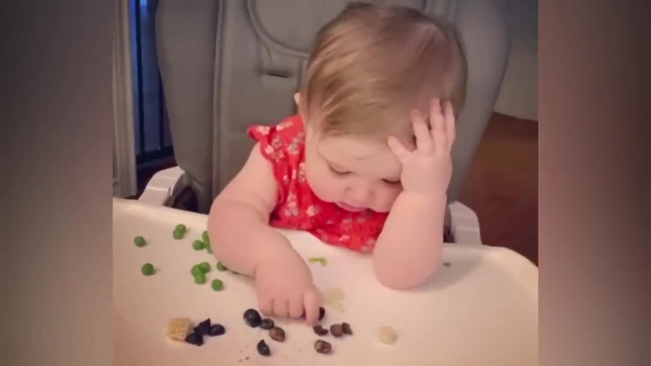 Try Not To Laugh : Baby Eating Fruit For The First Time | Funny baby video-19