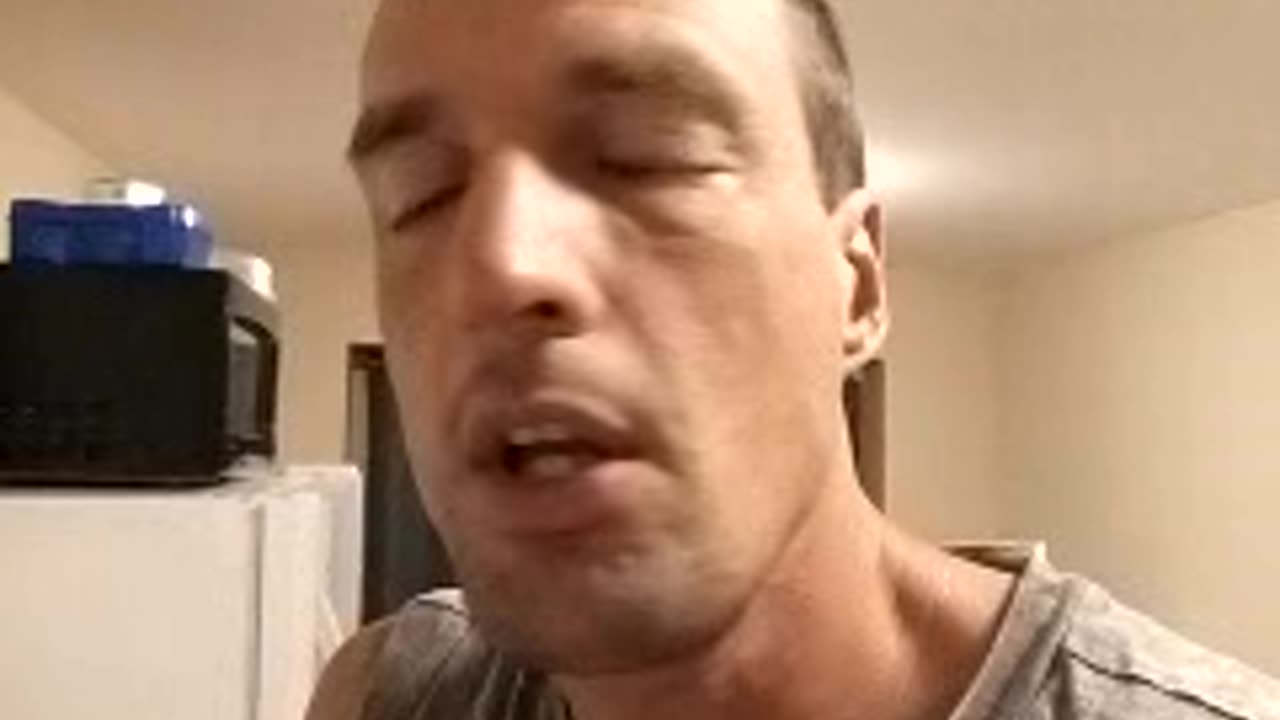 7:37. HOT COCOA UP. MICROWAVES SOLVED.