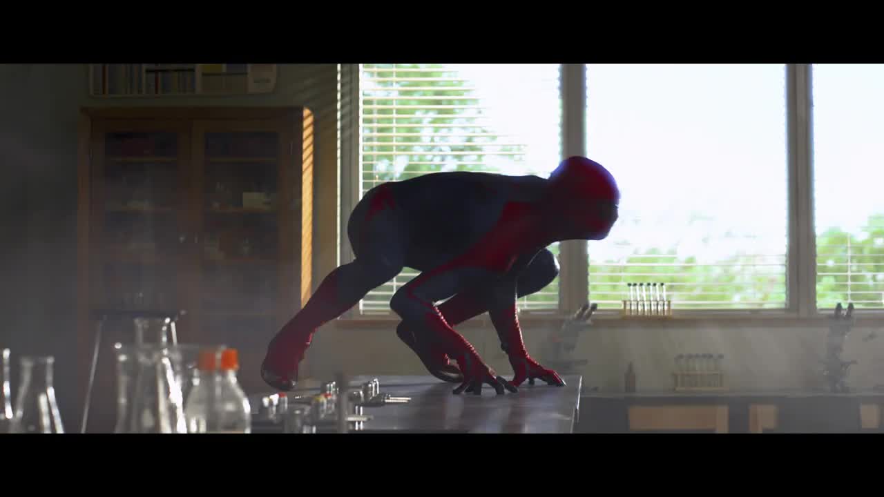 8K HDR _ Fighting Lizard in School (The Amazing Spider-Man) _ Dolby 5.1