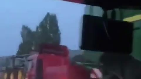 Russians steal agricultural machinery from Ukraine to Russia
