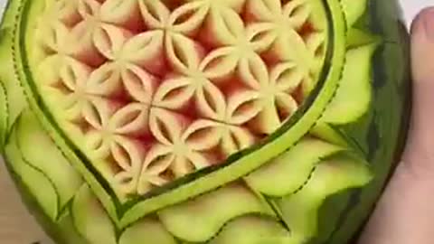 Beautifully cutting skills of watermelon