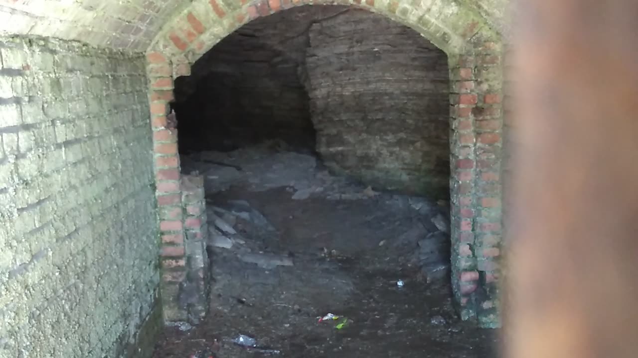 Ingång till en tunnel vid Bergaliden. Helsingborg 23 Juni 2018