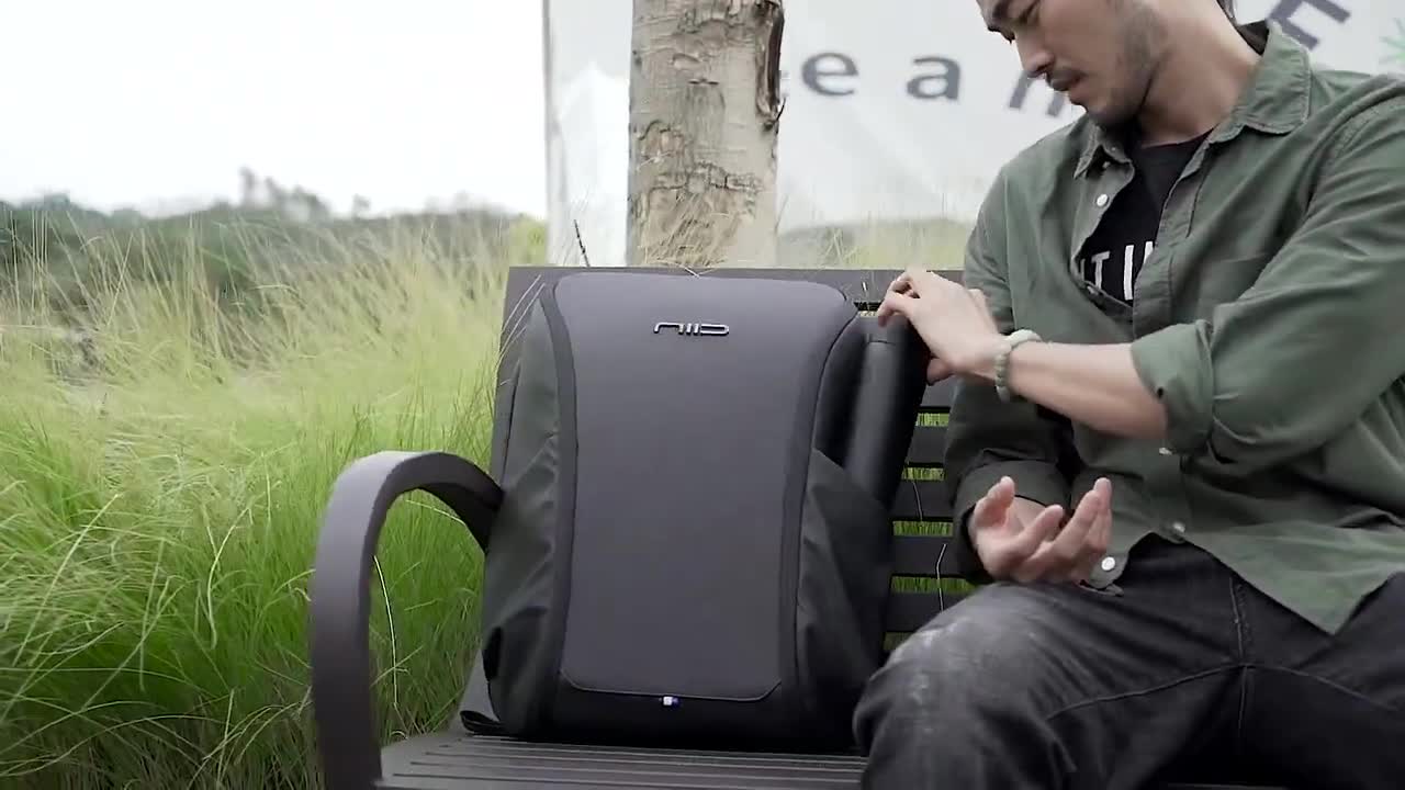 Decode - A freaking great everyday back pack