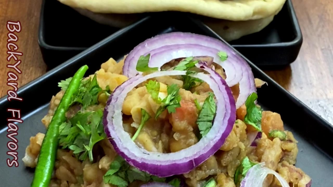 Street-Style Chole Chulche: A Spicy Delight On-The-Go!