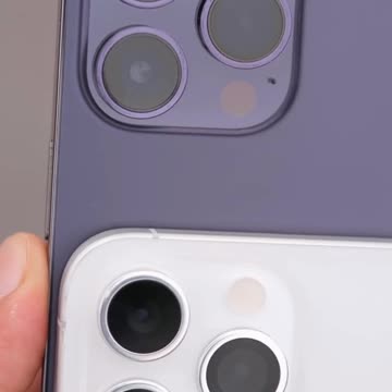 "Tech Rumble: iPhone 14 Pro Max vs. iPhone 15 Pro Max - The Clash of Generations!"