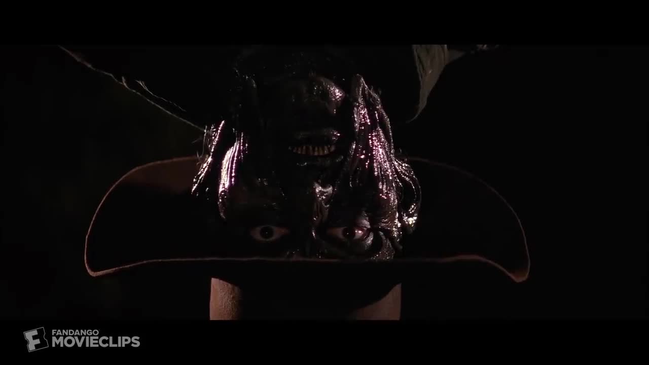 Jeepers Creepers 2 (2003) - The Creeper Creeps Scene (3/9)