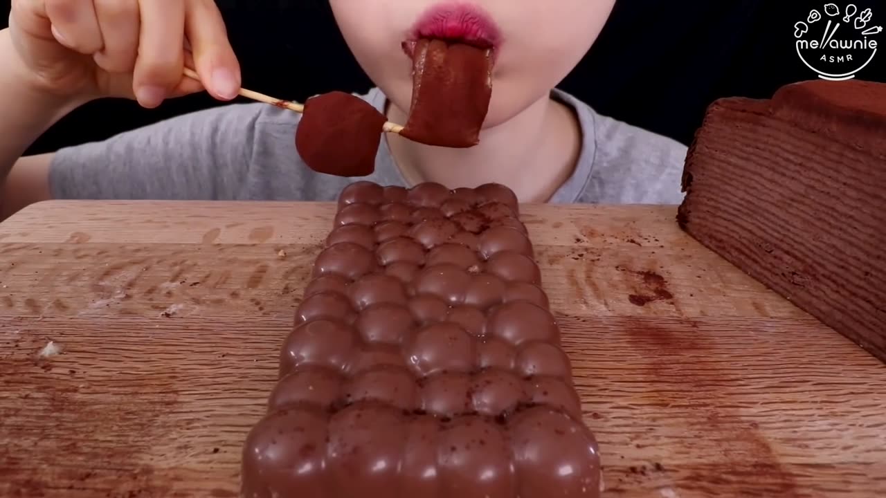 ASMR MUKBANG｜CHOCOLATE MARSHMALLOW KINDER RICE CAKE ICE CREAM SNACK 초코찰떡 마시멜로 디저트39 아이스크림 몰티져스 케이크먹방