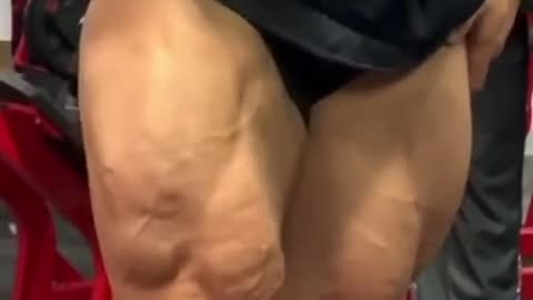 Those legs😱 @guycisternino