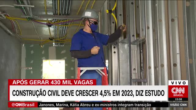 Após gerar 430 mil novas vagas, construção civil deve crescer 4,5% em 2023, diz estudo | VISÃO CNN