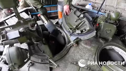 Russian tankers near Avdiivka