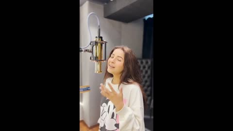 song; log q hm sy jalty hain