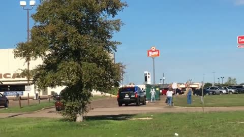 Man shot stealing a purse in Texas.